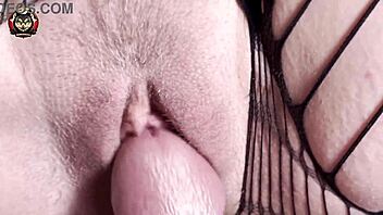 stepsister let me cum on her creamy pussy close-up