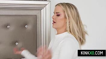 Slimthick Vic's pussy slammed by perv stepbro