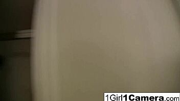 alice bell plays with her camera