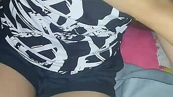 Beautiful Asian Amateur Wants Cumshot in Her Belly, Not on Her Natural Tits