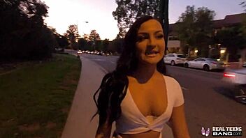 real teen 18+ with big booty shoots first porn video riding and doggystyle! 😎