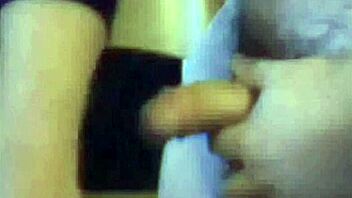 i'm from cordoba and showin my short dick on webcam