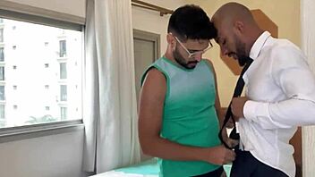 Marcos Goiano Fodido Pelo Macho Dotado Kael Martin!