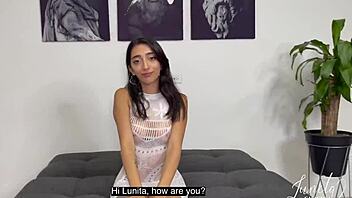 I'm an Argentine in Colombia for anal casting, masturbating and licking.