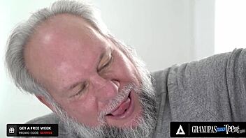 Old man gets a wet cunilingus from a teen girl