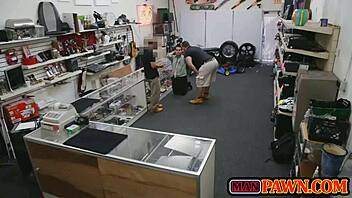 want to see twink sucking dick?