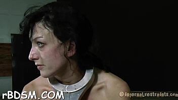 i love this bizarre s&m tube with rough sex and bound pussy.
