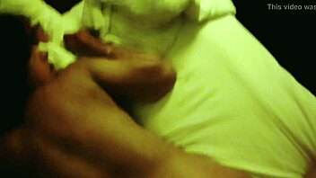 Haciendo chillar a mi puta hasta sacarle los pedotes