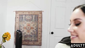 Lily Larimar Scissors With Stepsister's BFF Jazmin Luv