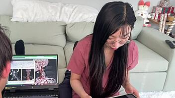 Med student Amaf Elle Lee repays tutor with sex
