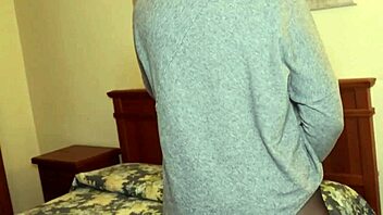 Wife's Ass Gets Licked And Blown In Muff Diving!