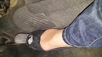 intimate Italian teen anal on webcam, so hot! 😍