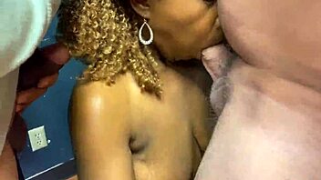 Ebony HOT WIFE at bookstore