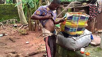 Wanna see hot cumshot on anime hentai ass?