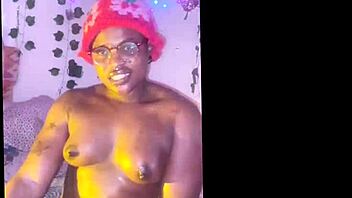 Young Pretty Girl Like Anita Tasted Soya Milk On Her Ass For The 1st Time!