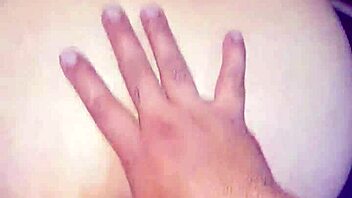 Madurita latina bent over for hardcore licking