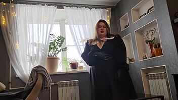 Massive cumshot - mistress chubby vamp in leather gloves does hanjob with elements of blowjob