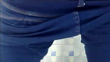 mature woman in hotel bathroom in lima