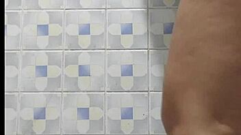 mature woman in hotel bathroom in lima