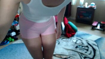 aurora willows opens fan's love gift