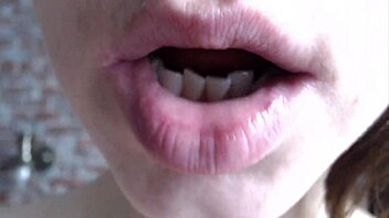 Webcam Show with Skinny Blonde Talent