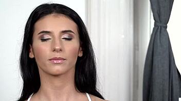 Nelly Kent takin' anal with Toby, oh man, it's wild stuff!