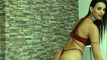 big tits mollya model masturbates on webcam, her pussy and ass so hot