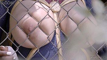 Wicked - captain marvel makes her alter dimension black self squirt hard full scene