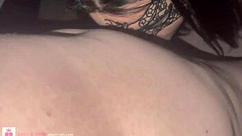 Deepthroat my cock in stockings?