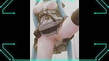 Girl In Miku Cosplay Ready For Fun!