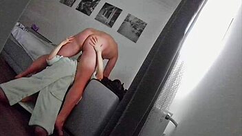 Beste vriend ramt mijn wijfs kont hard 😡