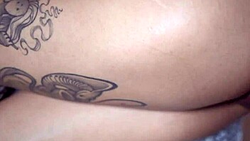 violet's oiled ass gets massaged and fucked hard 😈