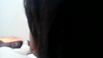 Xuất Tinh Lên Em Ngực To