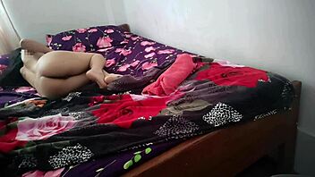 Homemade Sex With Girlfriend Cum Inside Her Pussy!