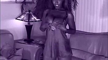 chubby babe rides big black cock hard 😜