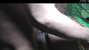 Desi, min sexiga fru, vill du veta hur hårt hennes anala smäll var på bröllopet?