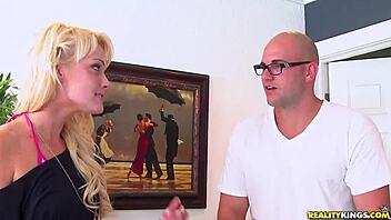 Pure 18 Teens Lick And Kiss In Realitykings Yoga Session!