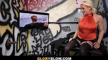 人妻金发法国妞荣耀洞手撸口交幻想