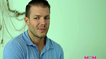 Stepmom holly lace pussy tastes better in doggystyle