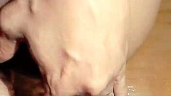 Solo Myanmar gay's homemade anal scene