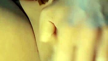 Solo Myanmar gay's homemade anal scene