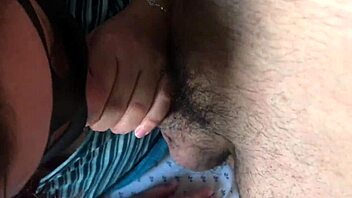 Aunt's twat tasting with an iPhone