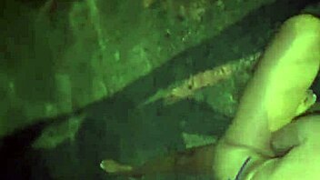 Po zabavi sem se razžarila in nagačila prijatelje na ulici, ljudje gledajo