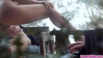 I-I runaway chick eatin my bff's pussy with big tits n lickin