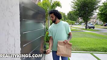 James Angel Catches Kira Perez And Fiona Frost Sucking His Cock In The Pool