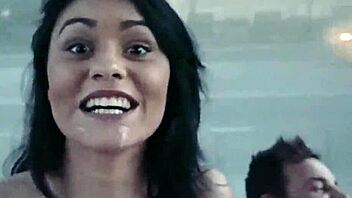 Public Cumswallower Babe Enjoys Giving Brain!