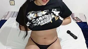 Young Colombian housewife's solo sessions with intense squirting climax