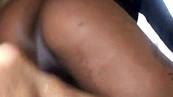 Having some fun on the bed with ebony beauty 😊