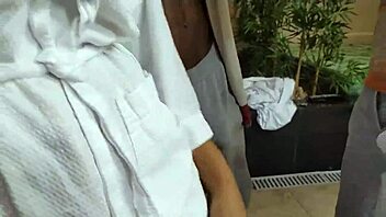 बैकस्टेज में सारा रोजा और ब्रांका डी नेवे के साथ गर्म पॉर्न एक्शन