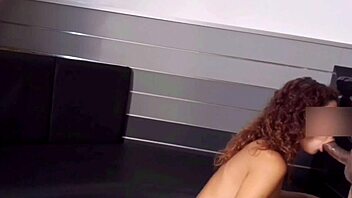 skinny french chica gives an amazing blowjob to chubby mexican guy in bedroom! 😍💦